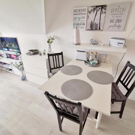 Obj 84 Meerblick Fewo Fuer 2 Bis 3 Personen Strandnah, Wlan Lubeck Exterior photo