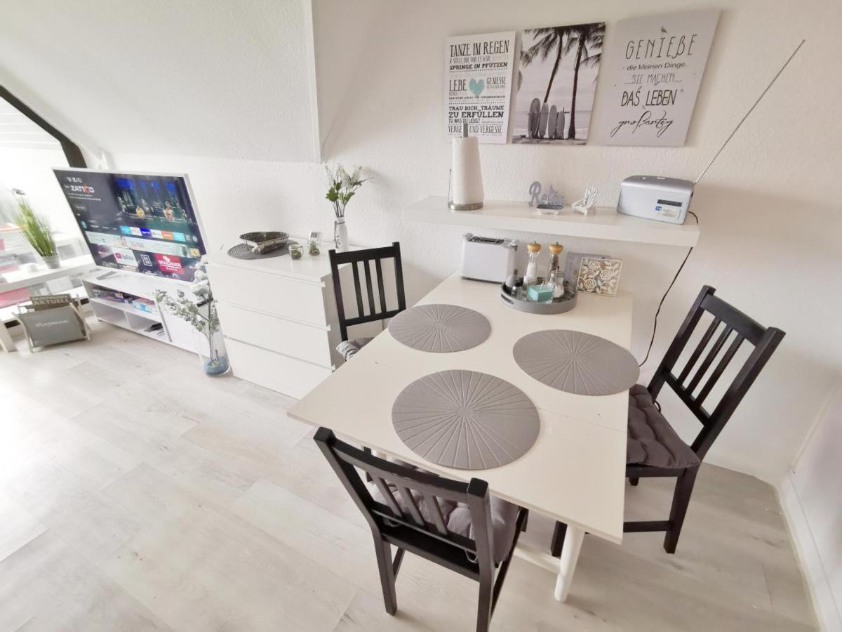 Obj 84 Meerblick Fewo Fuer 2 Bis 3 Personen Strandnah, Wlan Lubeck Exterior photo